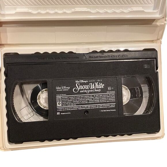Rare Vintage VHS Walt Disney's Masterpiece Snow White and the Seven Dwarfs 1990s - Picture 3 of 4